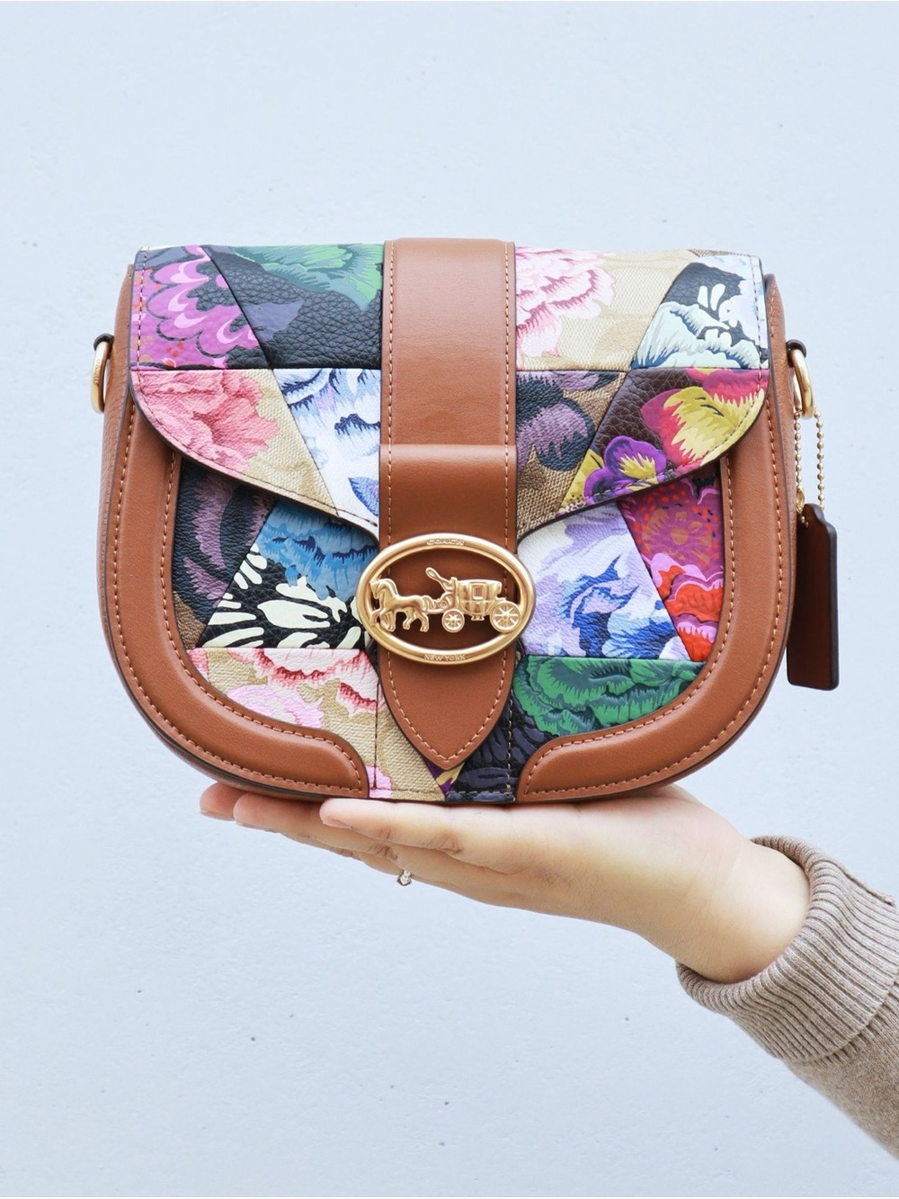 Coach Georgie Patchwork Floral Saddle Crossbody Bag – Rare 🌸